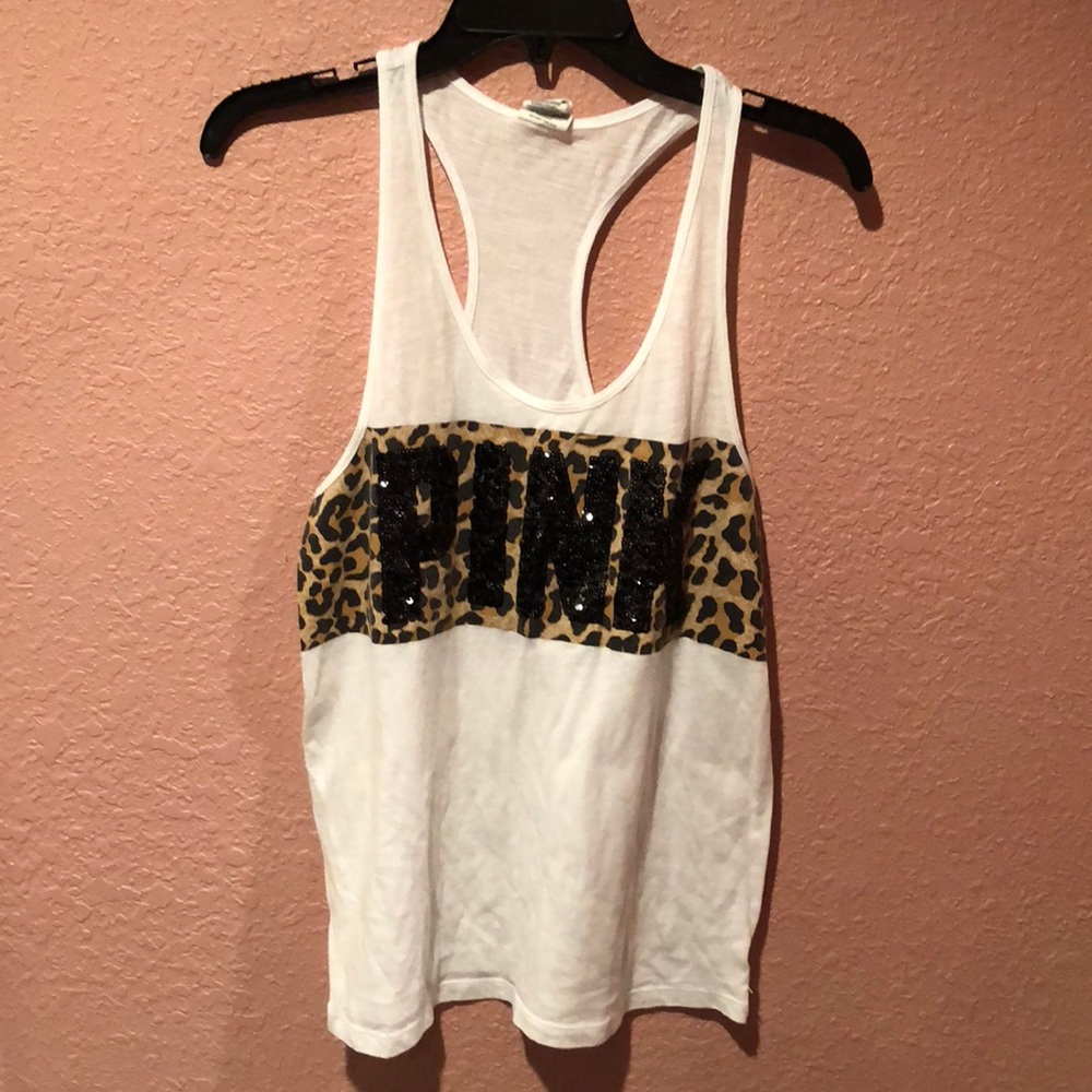 Pink tank top with sequins and leopard  print